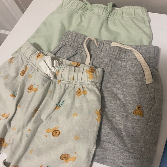 Shorts Bundle 🖤3 for 10 🖤 - Picture 2 of 2